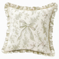 Cojín cuadrado 45 x 45 cm de tejido blanco y verde oliva con estampado floral y volante decorativo