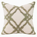 Cojín decorativo cuadrado 45 cm de tela beige y verde con relieve geométrico